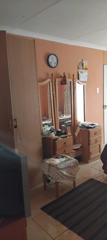 2 Bedroom Property for Sale in Toekomsrus Gauteng