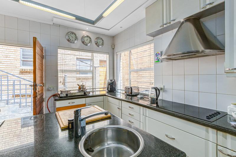 4 Bedroom Property for Sale in Magaliessig Gauteng