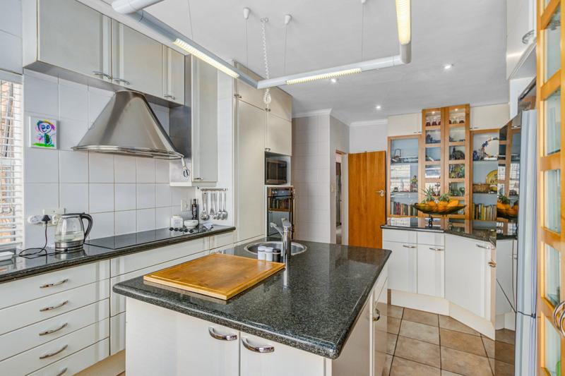 4 Bedroom Property for Sale in Magaliessig Gauteng