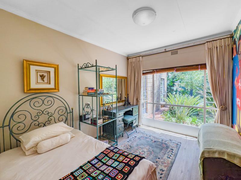 4 Bedroom Property for Sale in Magaliessig Gauteng
