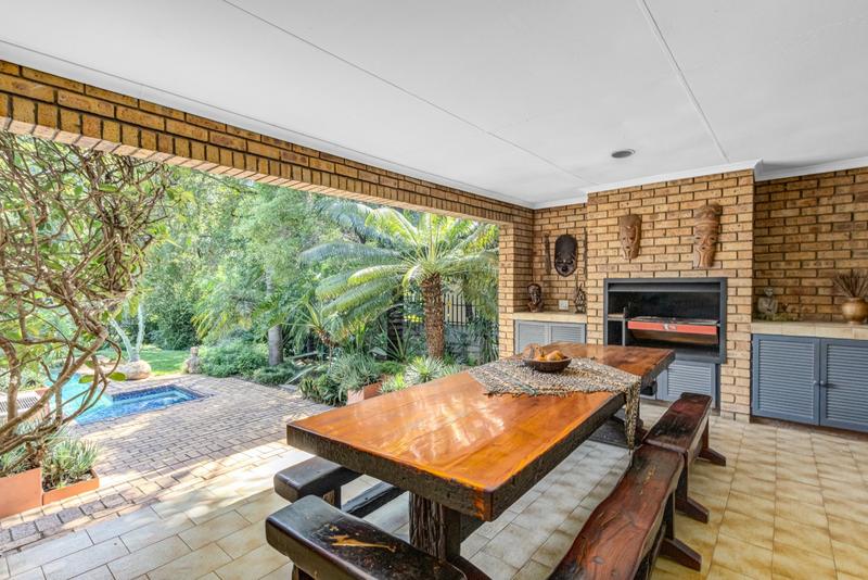 4 Bedroom Property for Sale in Magaliessig Gauteng