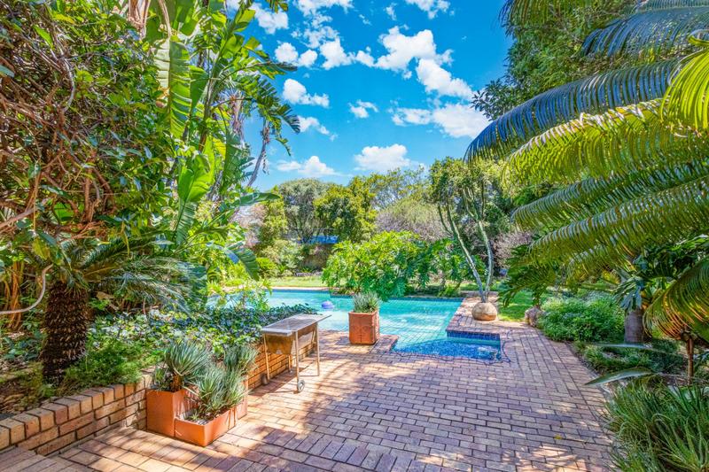 4 Bedroom Property for Sale in Magaliessig Gauteng