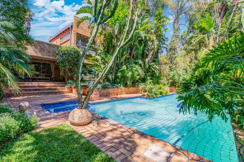 4 Bedroom Property for Sale in Magaliessig Gauteng