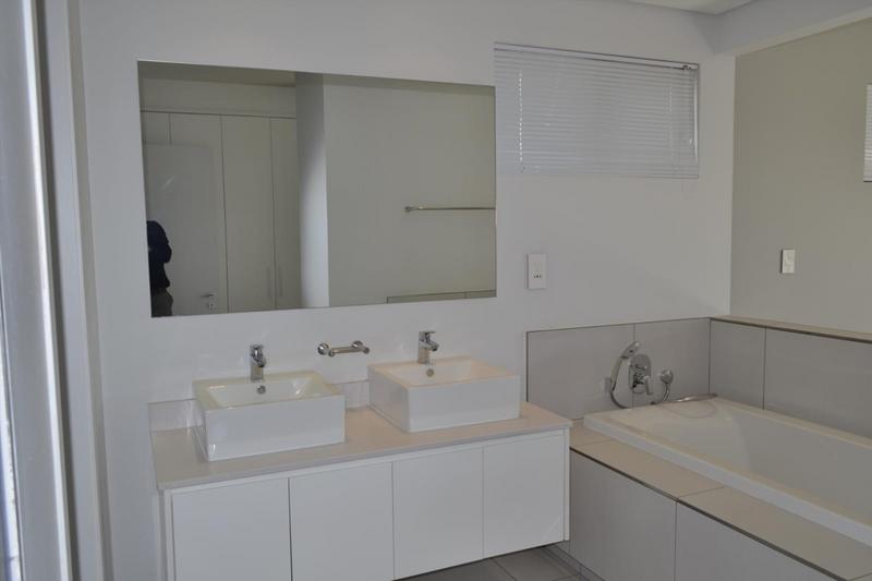 2 Bedroom Property for Sale in Hyde Park Gauteng