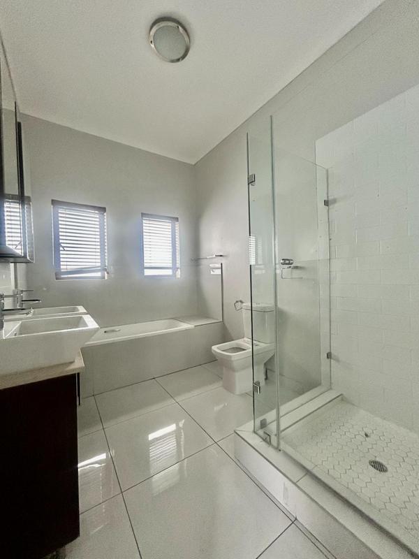 3 Bedroom Property for Sale in Fourways Gauteng