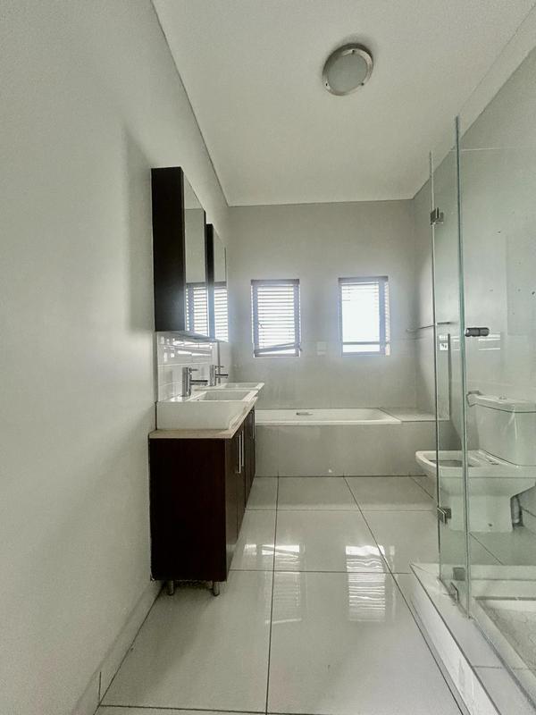 3 Bedroom Property for Sale in Fourways Gauteng
