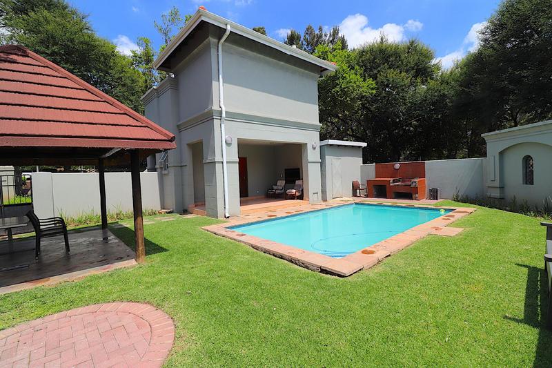 2 Bedroom Property for Sale in Bryanston Gauteng