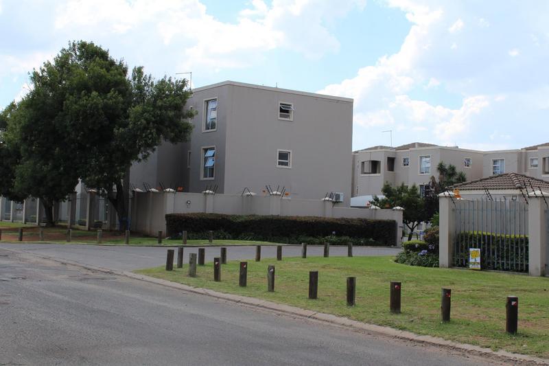 2 Bedroom Property for Sale in Jansenpark Gauteng