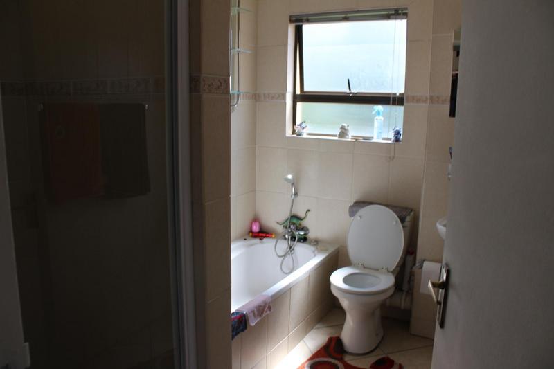 2 Bedroom Property for Sale in Jansenpark Gauteng