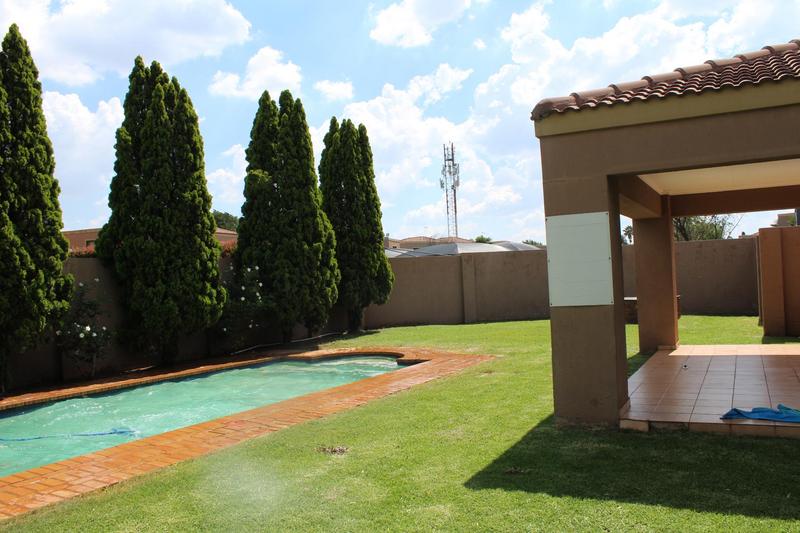 2 Bedroom Property for Sale in Jansenpark Gauteng