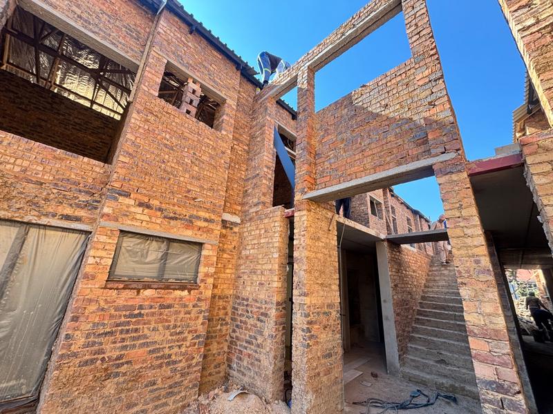 2 Bedroom Property for Sale in Lyttelton Gauteng