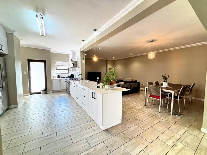 3 Bedroom Property for Sale in Midstream Estate Gauteng