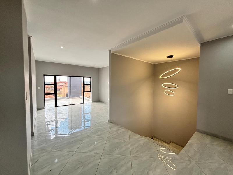 5 Bedroom Property for Sale in Savannah Country Estate Gauteng
