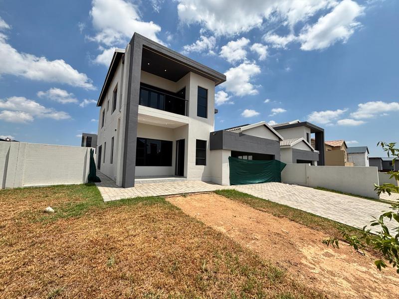 5 Bedroom Property for Sale in Six Fountains Residential Estate Gauteng