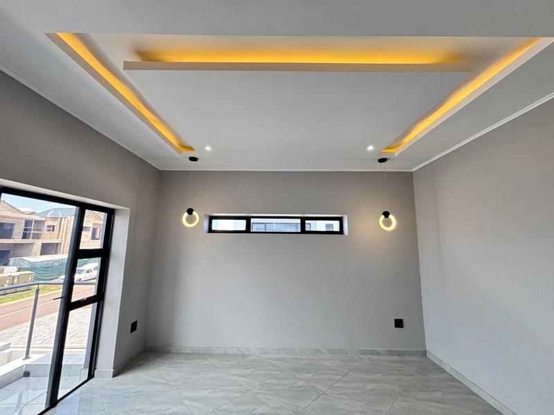 5 Bedroom Property for Sale in Six Fountains Residential Estate Gauteng