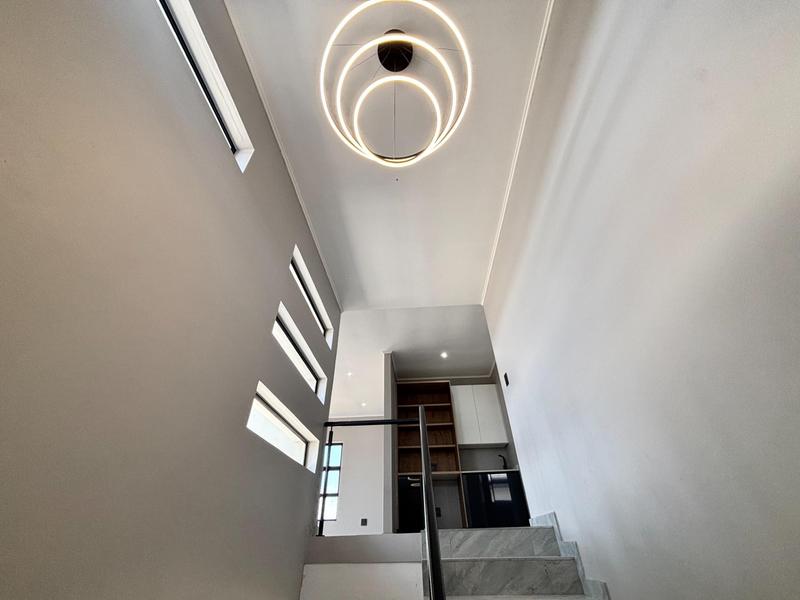 5 Bedroom Property for Sale in Six Fountains Residential Estate Gauteng