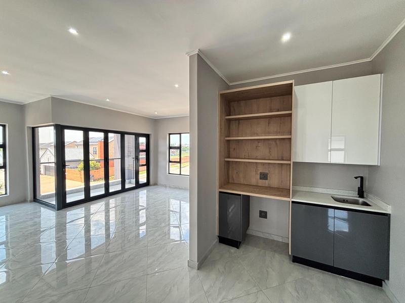 5 Bedroom Property for Sale in Six Fountains Residential Estate Gauteng