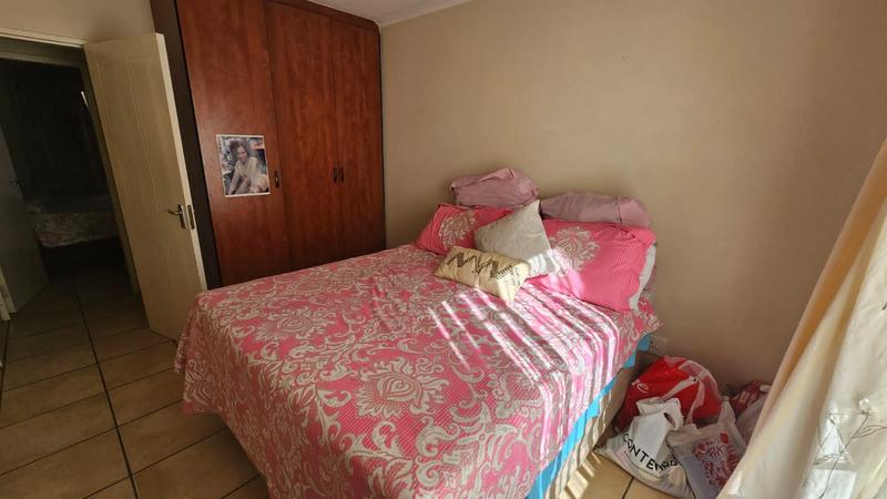 To Let 3 Bedroom Property for Rent in Castleview Gauteng