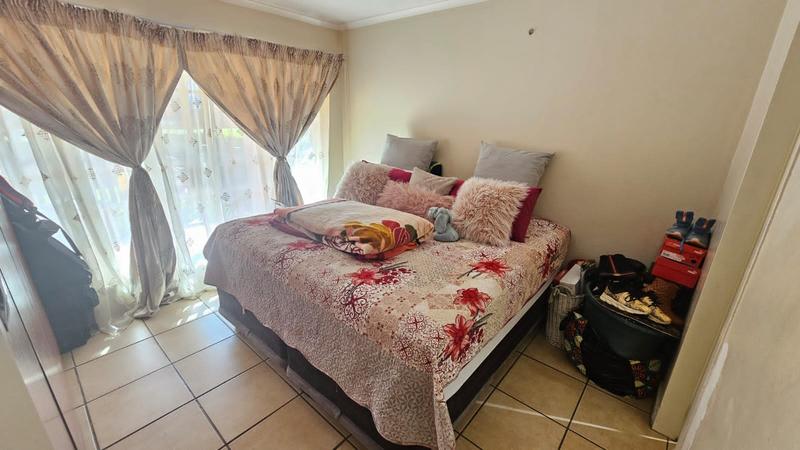 To Let 3 Bedroom Property for Rent in Castleview Gauteng
