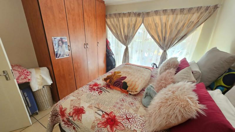 To Let 3 Bedroom Property for Rent in Castleview Gauteng