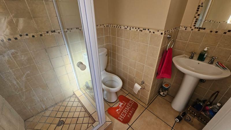 To Let 3 Bedroom Property for Rent in Castleview Gauteng