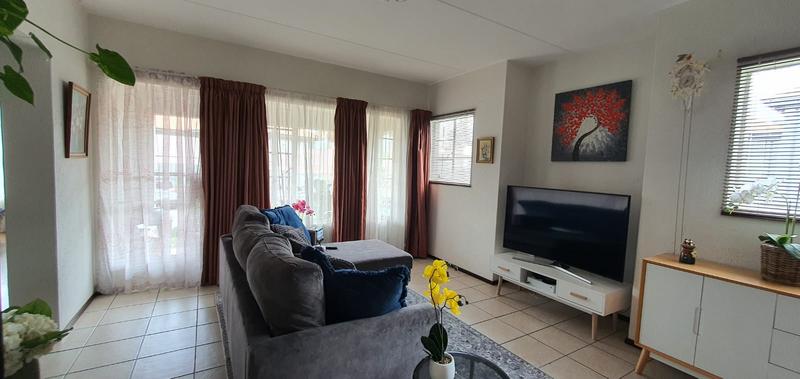 2 Bedroom Property for Sale in Fairlead Gauteng