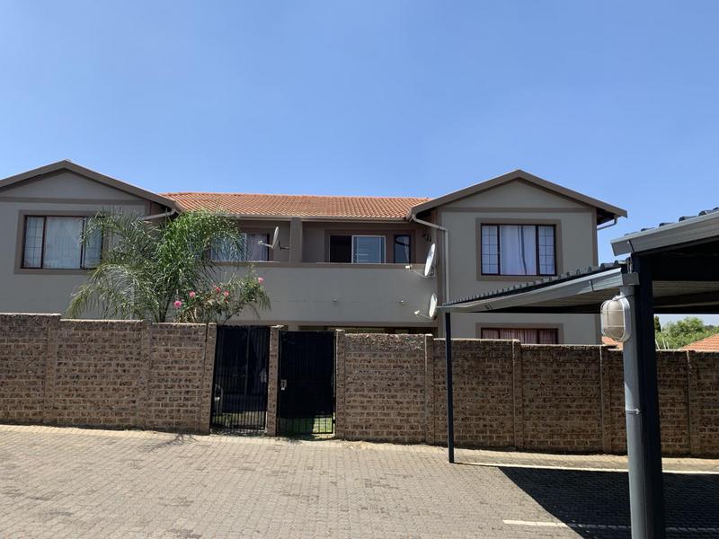 2 Bedroom Property for Sale in Halfway Gardens Gauteng