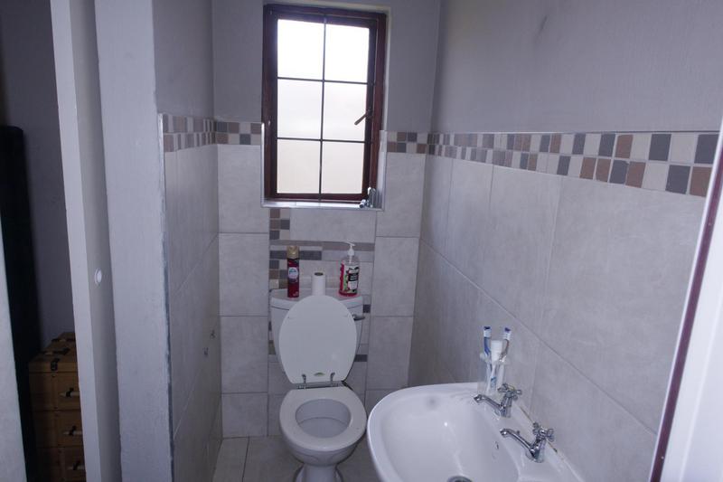 2 Bedroom Property for Sale in Halfway Gardens Gauteng