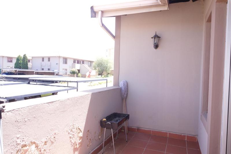 2 Bedroom Property for Sale in Halfway Gardens Gauteng