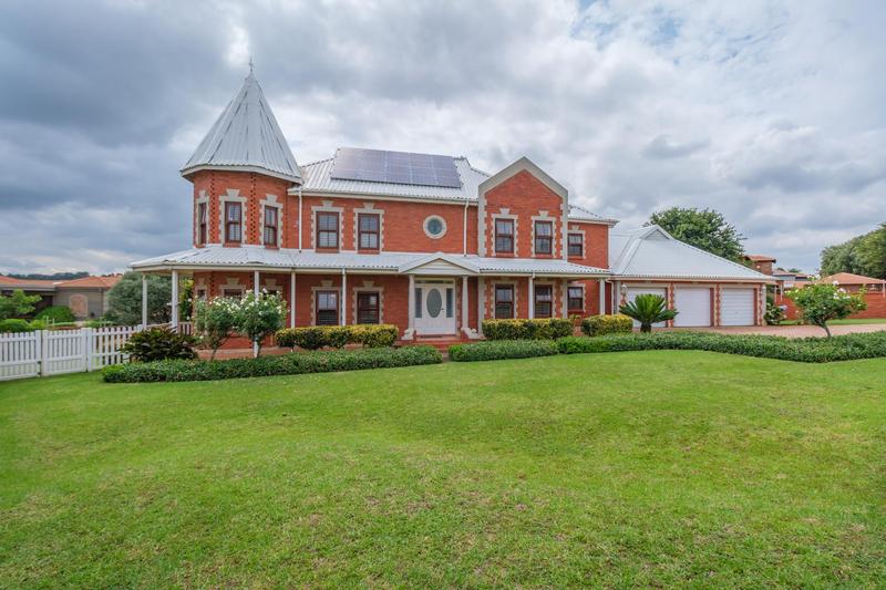 5 Bedroom Property for Sale in Ruimsig Gauteng