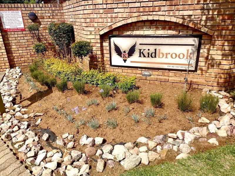 To Let 2 Bedroom Property for Rent in Creswell Park Gauteng