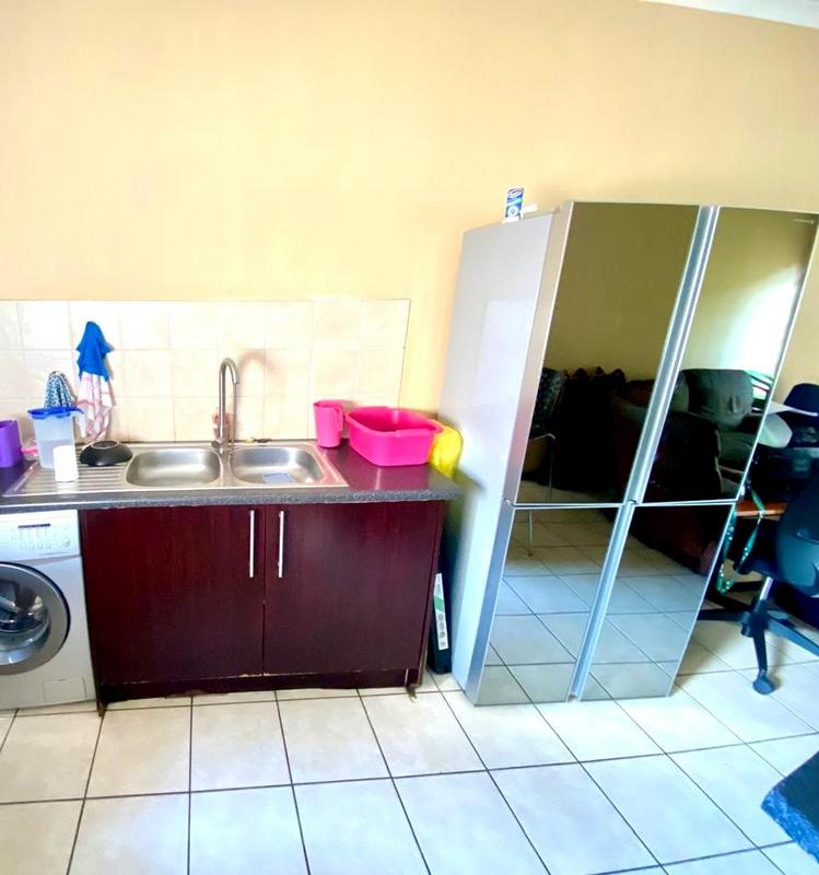 To Let 2 Bedroom Property for Rent in Creswell Park Gauteng