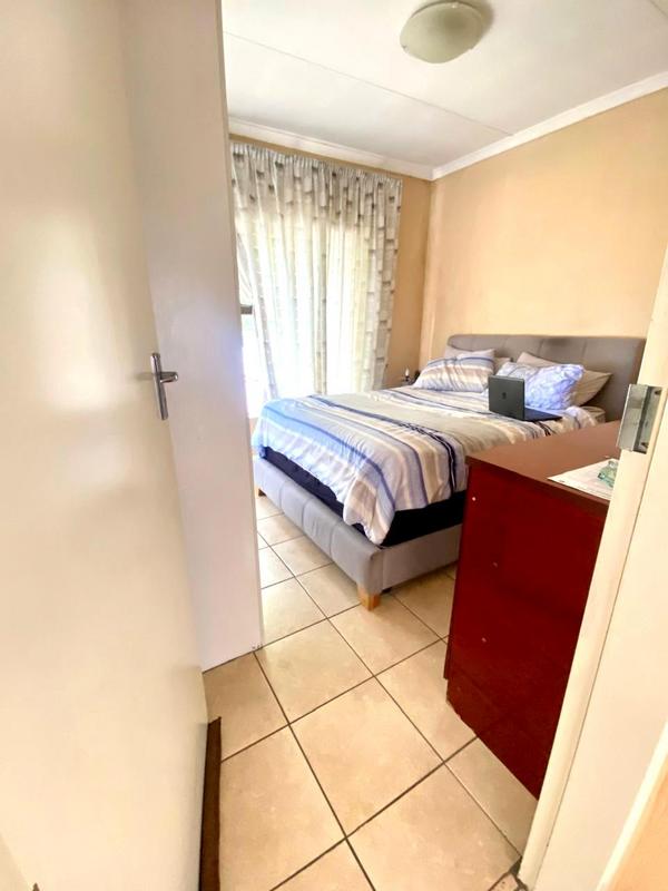 To Let 2 Bedroom Property for Rent in Creswell Park Gauteng