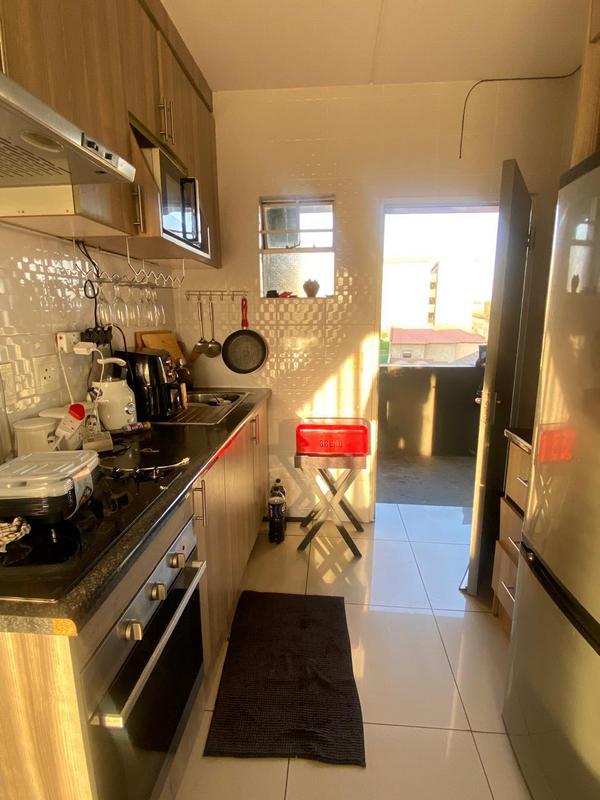 To Let 2 Bedroom Property for Rent in Fleurhof Gauteng