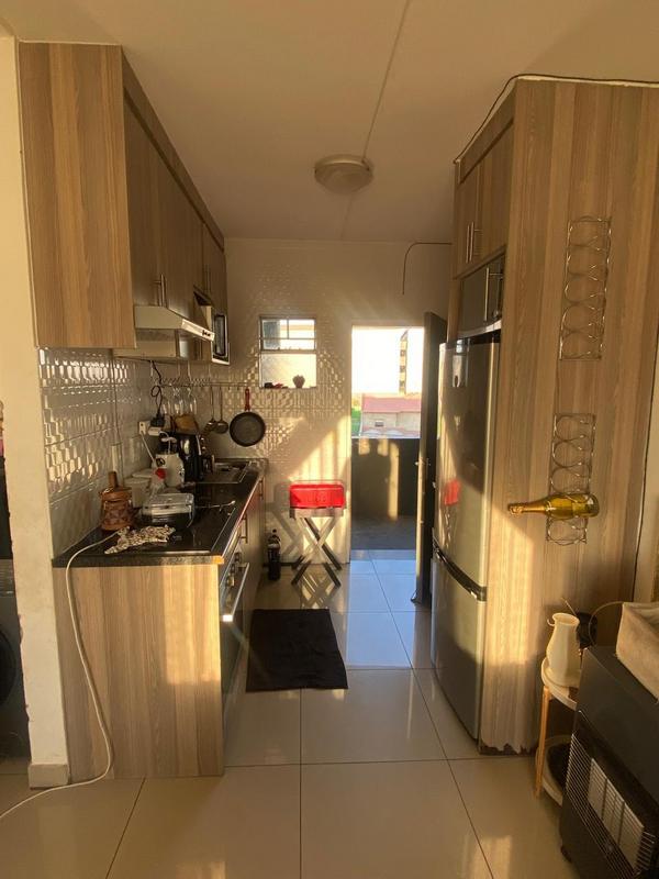 To Let 2 Bedroom Property for Rent in Fleurhof Gauteng