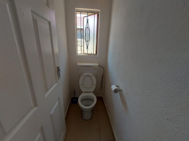 3 Bedroom Property for Sale in Protea Glen Gauteng