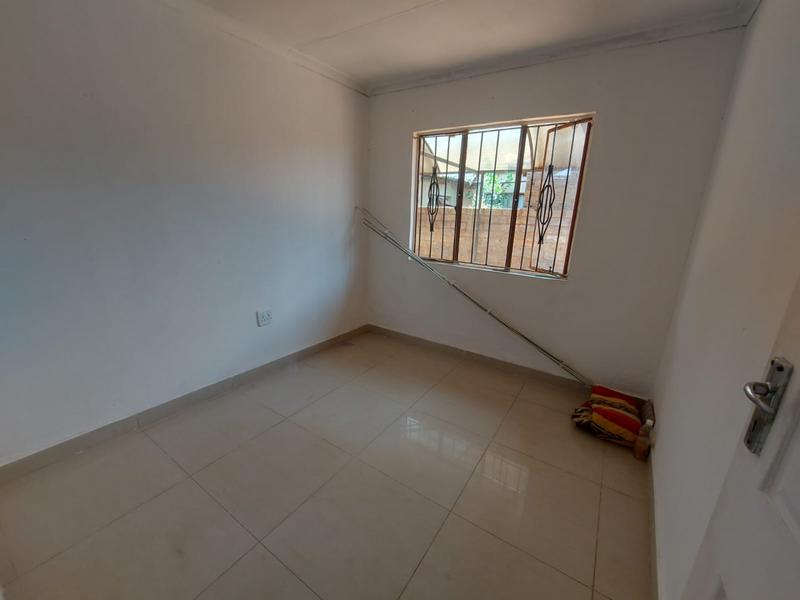3 Bedroom Property for Sale in Protea Glen Gauteng