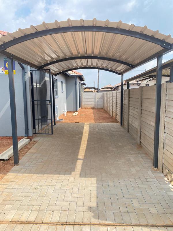 3 Bedroom Property for Sale in Protea Glen Gauteng