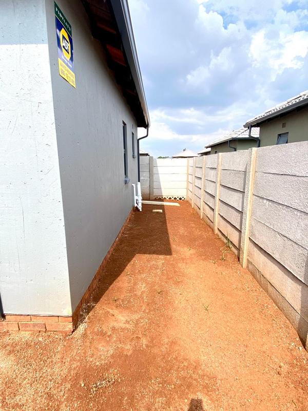 3 Bedroom Property for Sale in Protea Glen Gauteng