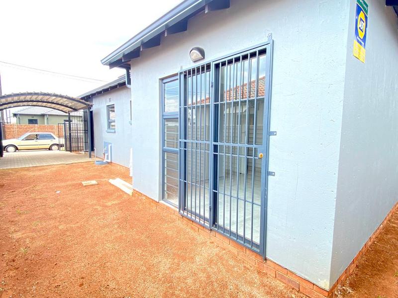 3 Bedroom Property for Sale in Protea Glen Gauteng