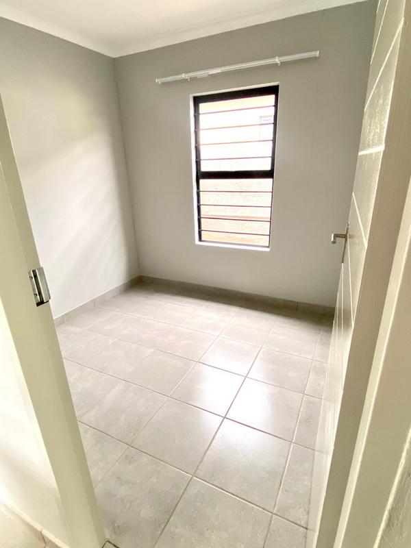 3 Bedroom Property for Sale in Protea Glen Gauteng