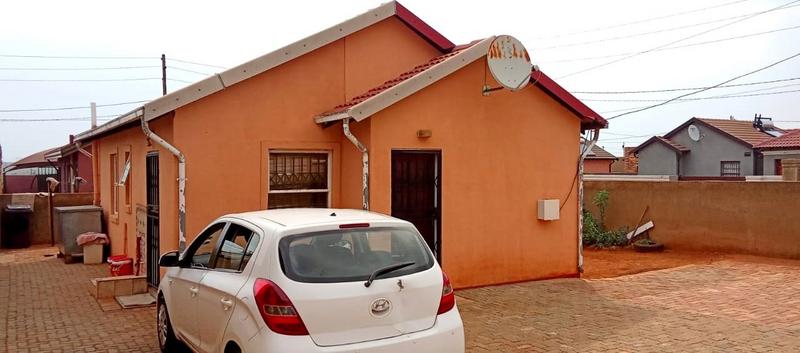 3 Bedroom Property for Sale in Bram Fischerville Gauteng