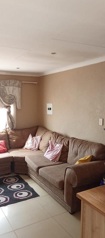 3 Bedroom Property for Sale in Bram Fischerville Gauteng