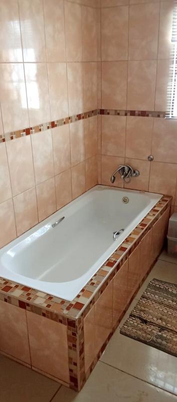 3 Bedroom Property for Sale in Bram Fischerville Gauteng