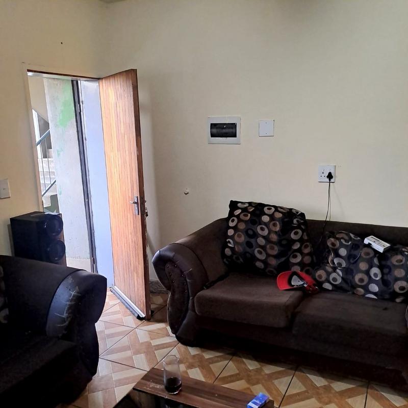 2 Bedroom Property for Sale in Fleurhof Gauteng
