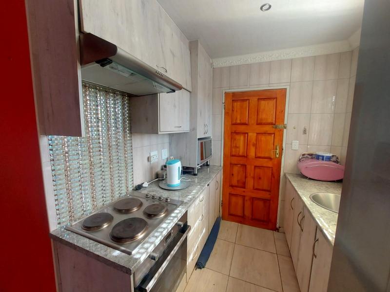 2 Bedroom Property for Sale in Protea Glen Gauteng