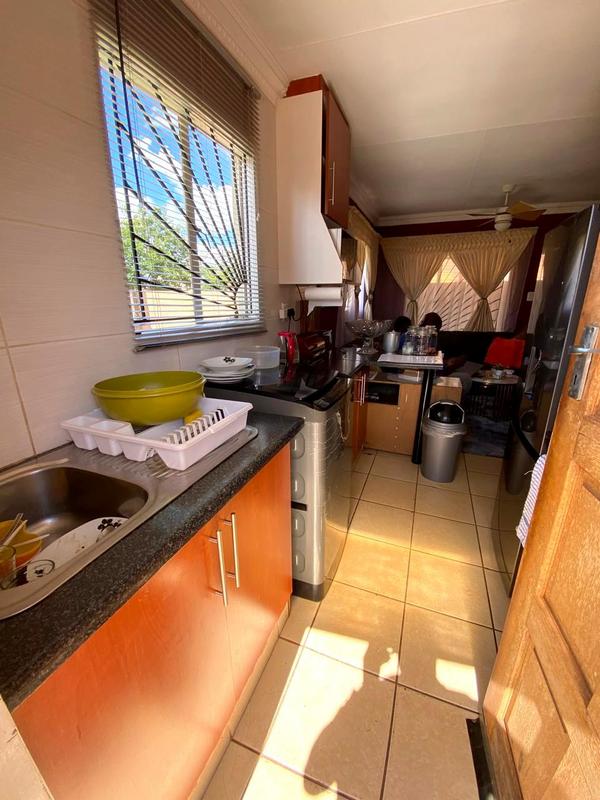 2 Bedroom Property for Sale in Protea Glen Gauteng
