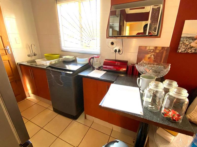 2 Bedroom Property for Sale in Protea Glen Gauteng