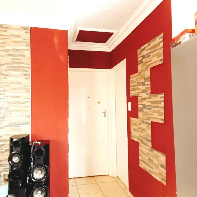 2 Bedroom Property for Sale in Protea Glen Gauteng