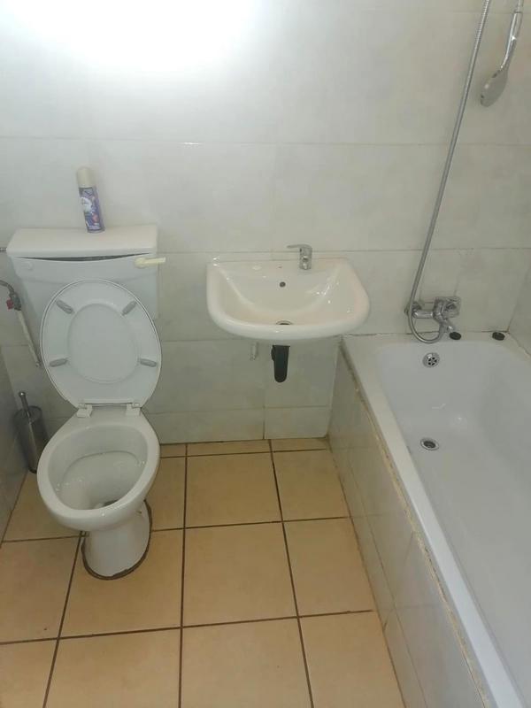 2 Bedroom Property for Sale in Protea Glen Gauteng